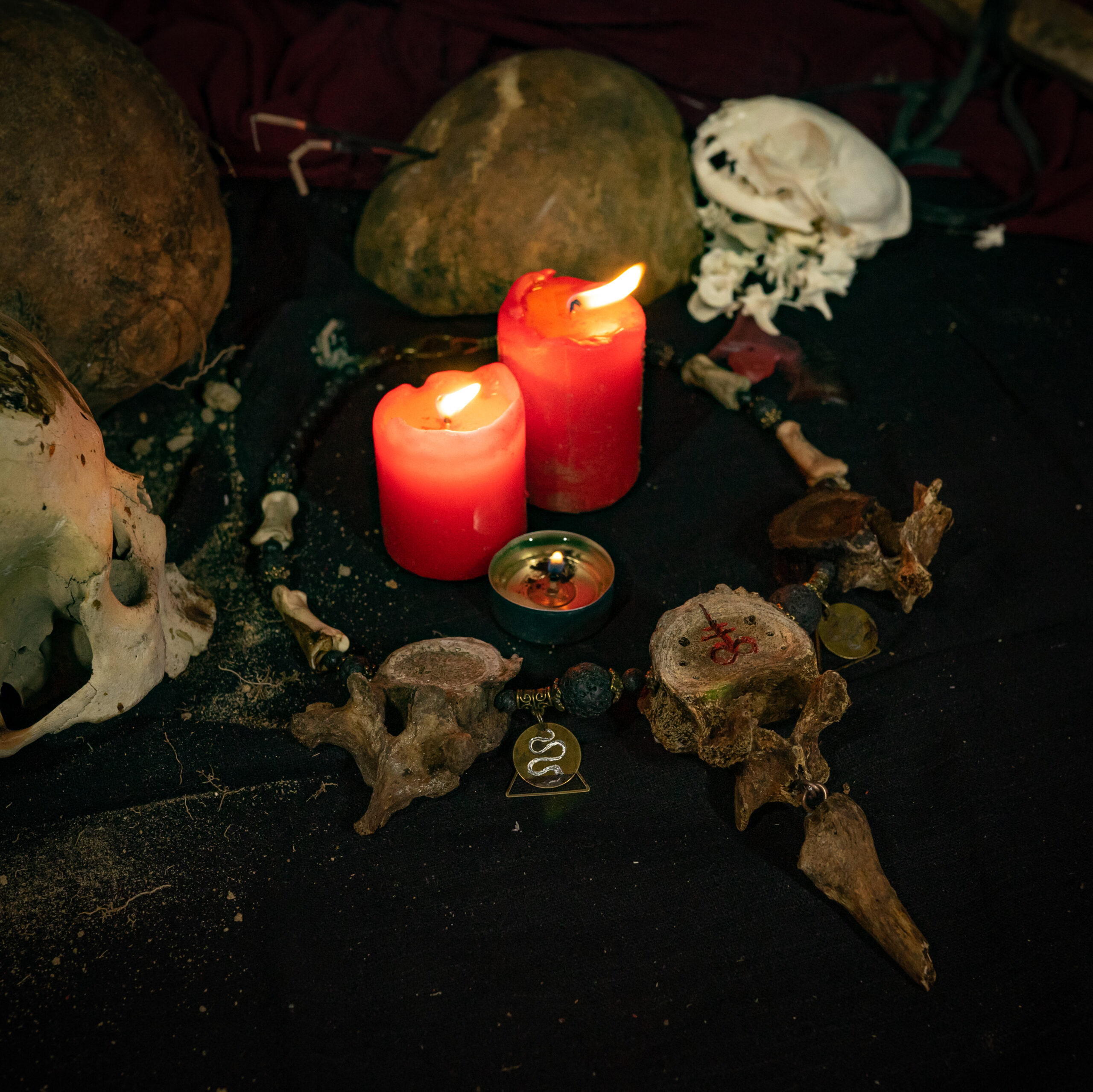 ⋮ Emergence of Evil ⋮ Bone Necklace - Image 2